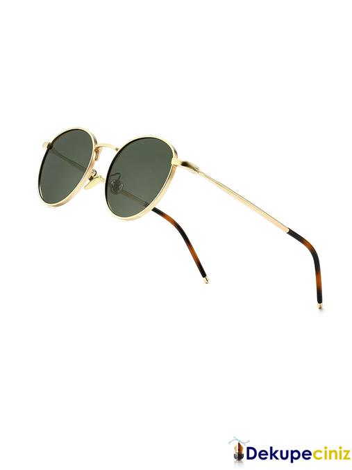 Saat  Aksesuar Saat Güneş Gözlüğü Cüzdan Kemer Çanta Şapka Kartlık Valiz Kravat Boyunluk Atkı Bere Eldiven Arka Plan Temizleme Dekupe Hizmeti