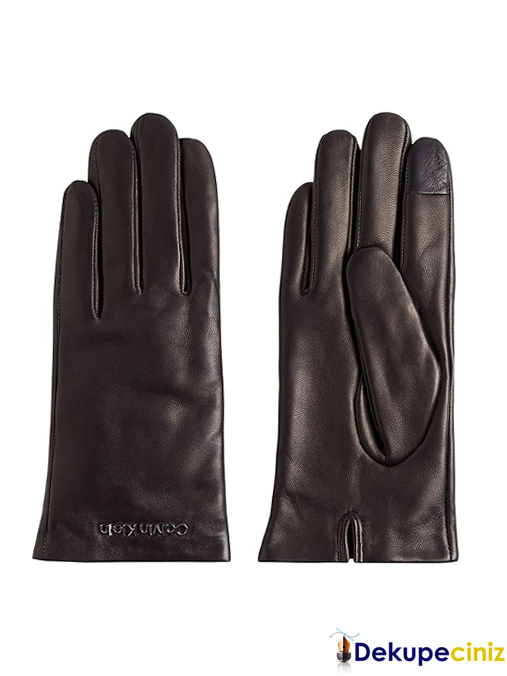 Saat  Aksesuar Saat Güneş Gözlüğü Cüzdan Kemer Çanta Şapka Kartlık Valiz Kravat Boyunluk Atkı Bere Eldiven Arka Plan Temizleme Dekupe Hizmeti